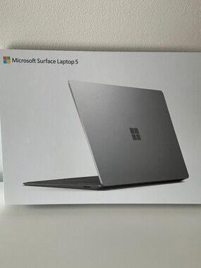 Microsoft surface Laptop i5